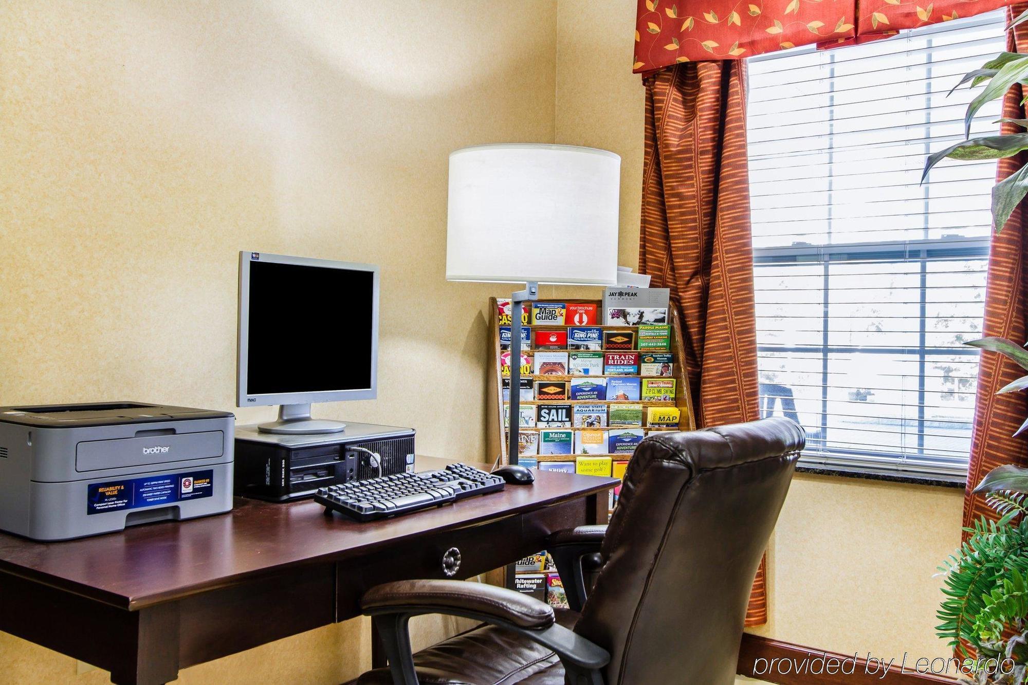 Comfort Inn & Suites Scarborough-Portland Экстерьер фото